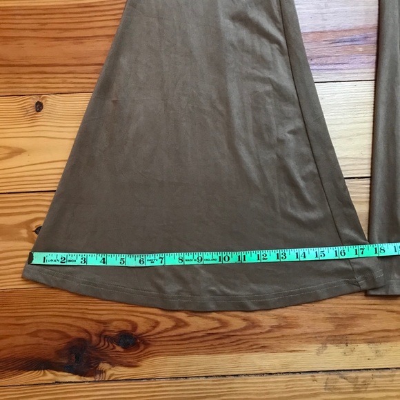 A'Reve Beige Suede Stretch Flare Pants, EUC, L - Picture 6 of 10